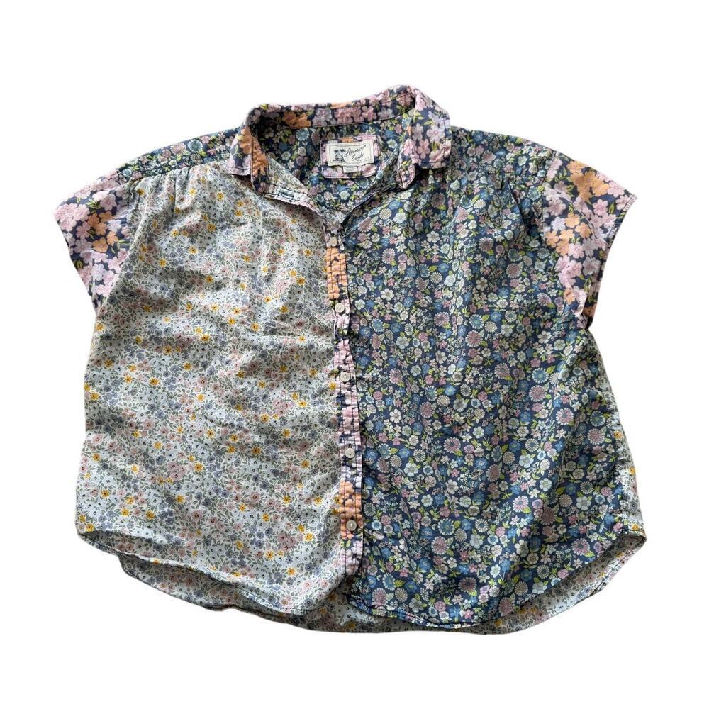 American Eagle lightweight button up Blouse/Shirt, floral print, size Medium